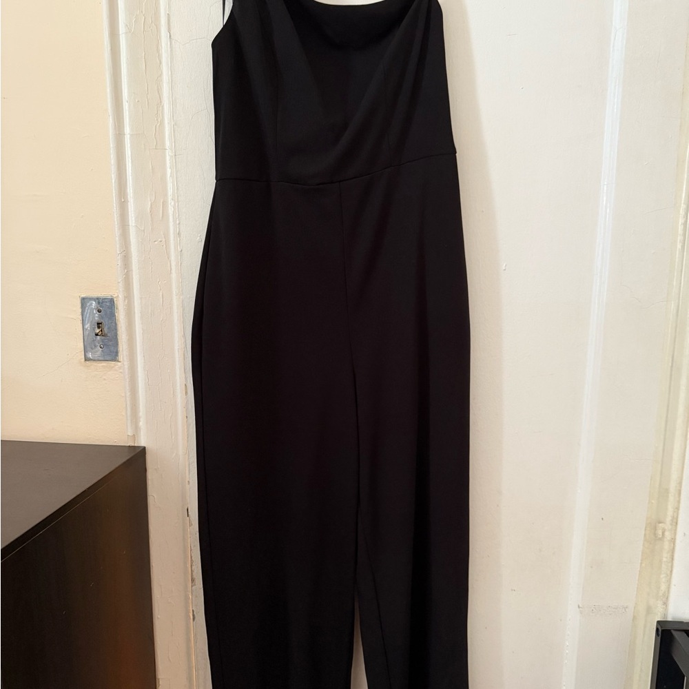 Chic Black Sleeveless Jumpsuit